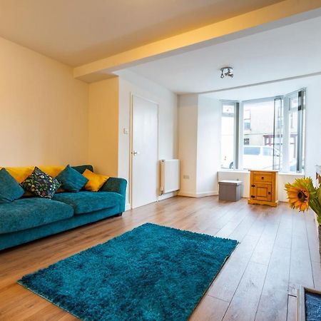 Newly-Renovated, Mid-Terrace Cottage In Porthmadog Exteriör bild