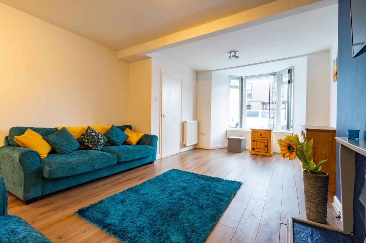 Newly-Renovated, Mid-Terrace Cottage In Porthmadog Exteriör bild