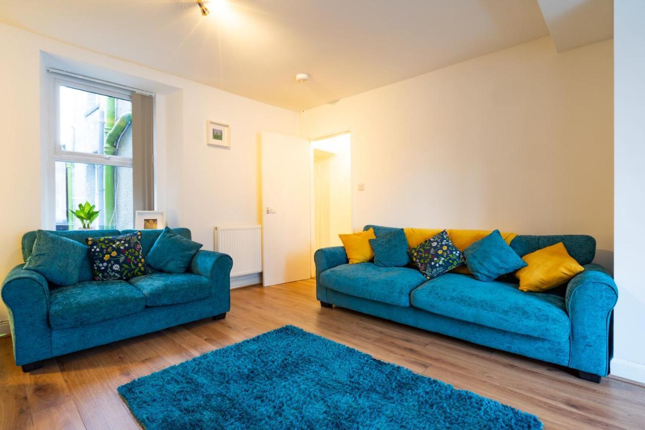 Newly-Renovated, Mid-Terrace Cottage In Porthmadog Exteriör bild