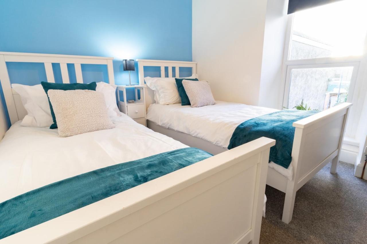 Newly-Renovated, Mid-Terrace Cottage In Porthmadog Exteriör bild