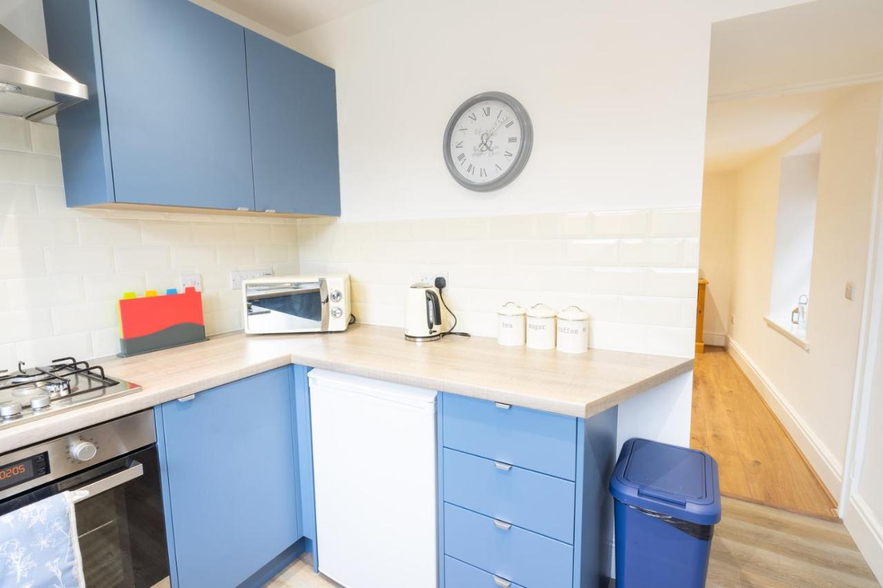 Newly-Renovated, Mid-Terrace Cottage In Porthmadog Exteriör bild
