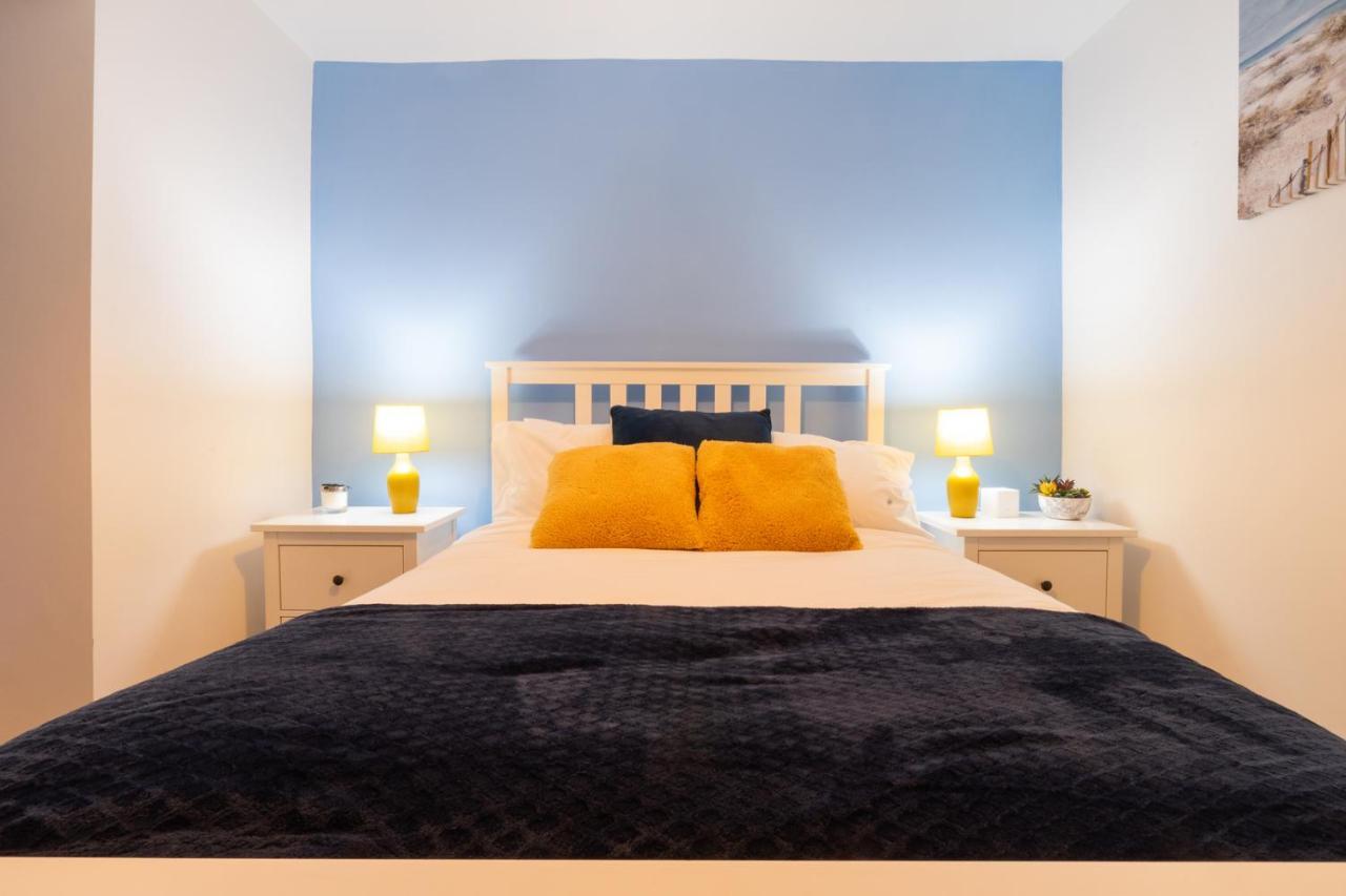 Newly-Renovated, Mid-Terrace Cottage In Porthmadog Exteriör bild